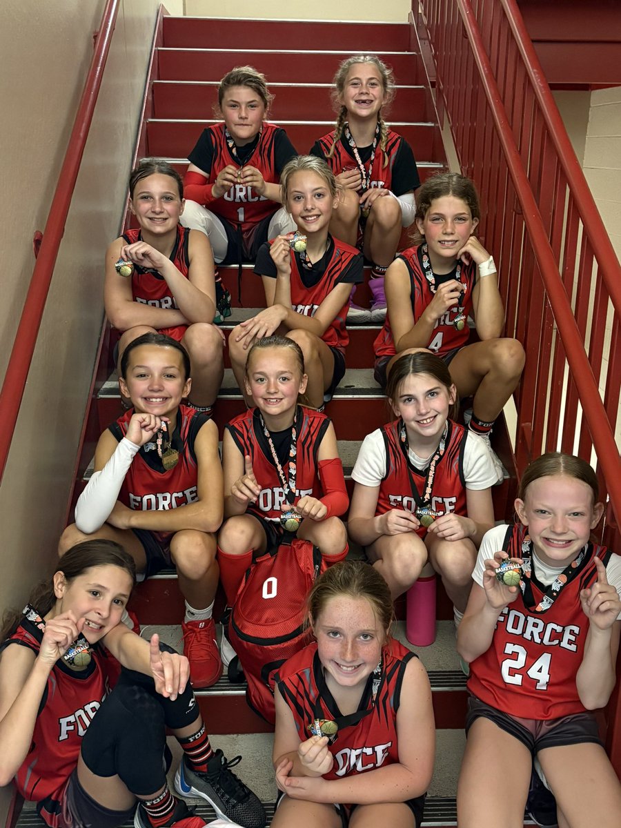 FVForcegbb's tweet photo. 4th grade girls played in 2 tourneys and won 2 championships! Way to go ladies! 💪💪🥇♥️🖤 https://t.co/1W4FcrVI0L