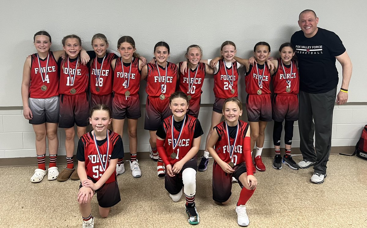 FVForcegbb's tweet photo. 4th grade girls played in 2 tourneys and won 2 championships! Way to go ladies! 💪💪🥇♥️🖤 https://t.co/1W4FcrVI0L