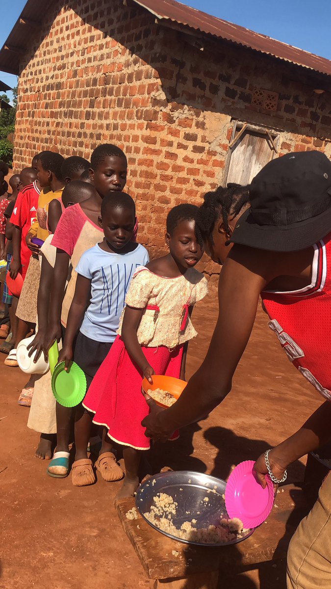 KOKJOJO3's tweet photo. Imagin being a single father of 132 children lets suport this soul https://t.co/cMRMMYRNOh