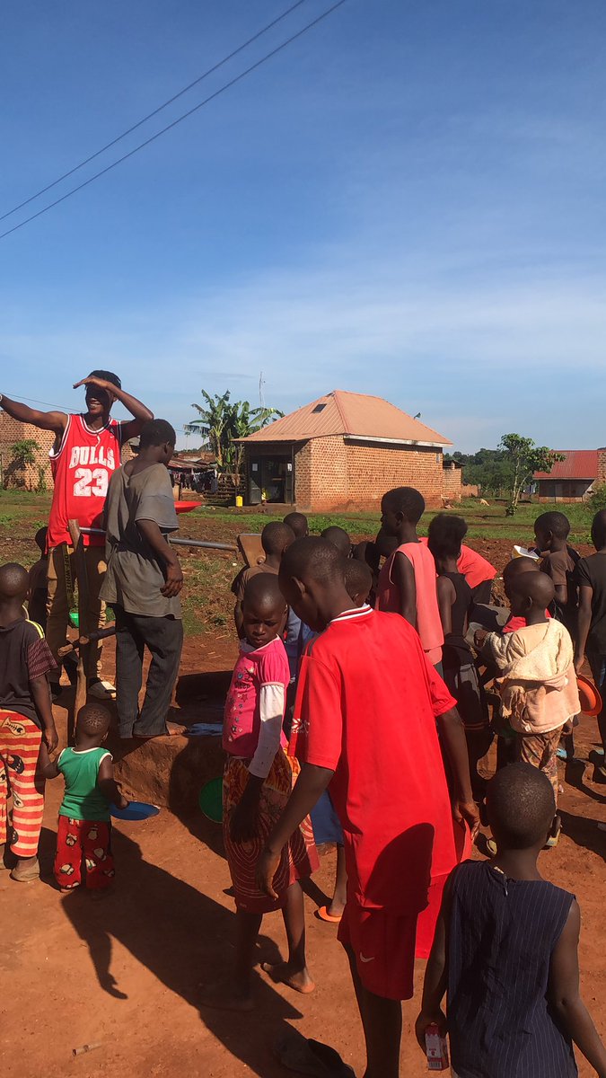 KOKJOJO3's tweet photo. Imagin being a single father of 132 children lets suport this soul https://t.co/cMRMMYRNOh