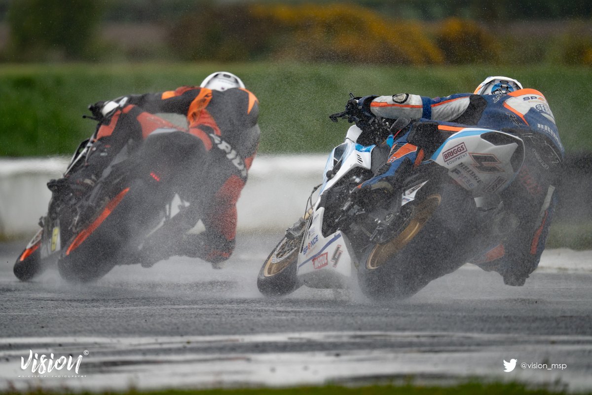 vision_msp's tweet photo. To say it was a little damp may have been an understatement!! #usbk Ulster Superbike Championship Round 2. Bishopscourt https://t.co/euAaMW2LsY