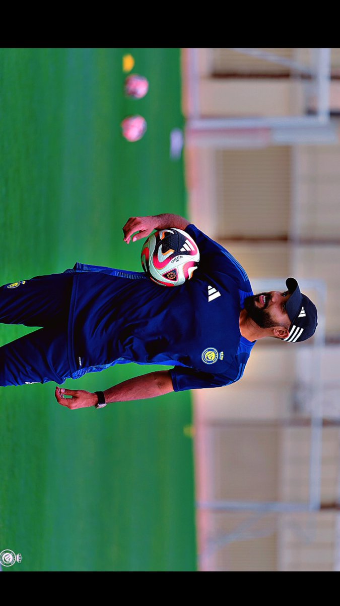 أقـدارُ الله دائمـاً بين ثناياهـا 
خيـراً وجمالاً مُخبـأً لا تراهُ أعيُننا ..
 
اللهـم اكتب لنا الخـير دائمـاً وابـداً✨🤍..