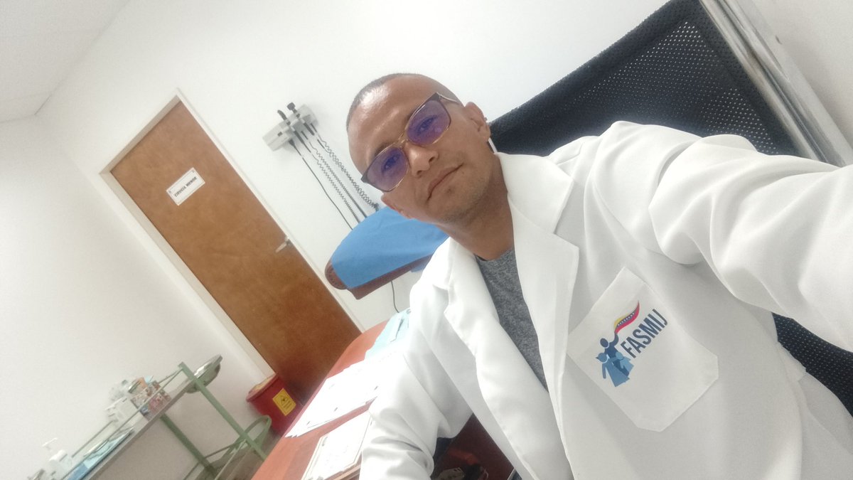 JosCarrizalez3's tweet photo. Consultas en Ccs... Puente de Hierro :D https://t.co/BShQ5jevoo