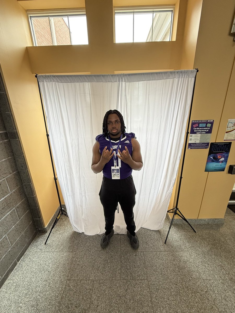 Kymanni Babb (@kymannib) on Twitter photo Thank you to <a href="/CurryFootball/">CurryFootball</a> for a great visit today. Loved watching practice and talking with staff, canβt wait to be back.
<a href="/BrooksFb/">Brooks School Football</a> <a href="/CoachTParsons/">ππ¨ππ πππ«π¬π¨π§π¬</a> <a href="/CoachMFoley/">Mike Foley</a> <a href="/PRZNewEngland/">Prep Redzone New England</a> <a href="/PRZ_CoachQuisse/">Coach Marquisse Silva</a> <a href="/CoachDJCU/">D.J. Cunningham</a> <a href="/NE6FB_Recruits/">NE-Recruits</a> Thank you to <a href="/CurryFootball/">CurryFootball</a> for a great visit today. Loved watching practice and talking with staff, canβt wait to be back.
<a href="/BrooksFb/">Brooks School Football</a> <a href="/CoachTParsons/">ππ¨ππ πππ«π¬π¨π§π¬</a> <a href="/CoachMFoley/">Mike Foley</a> <a href="/PRZNewEngland/">Prep Redzone New England</a> <a href="/PRZ_CoachQuisse/">Coach Marquisse Silva</a> <a href="/CoachDJCU/">D.J. Cunningham</a> <a href="/NE6FB_Recruits/">NE-Recruits</a>