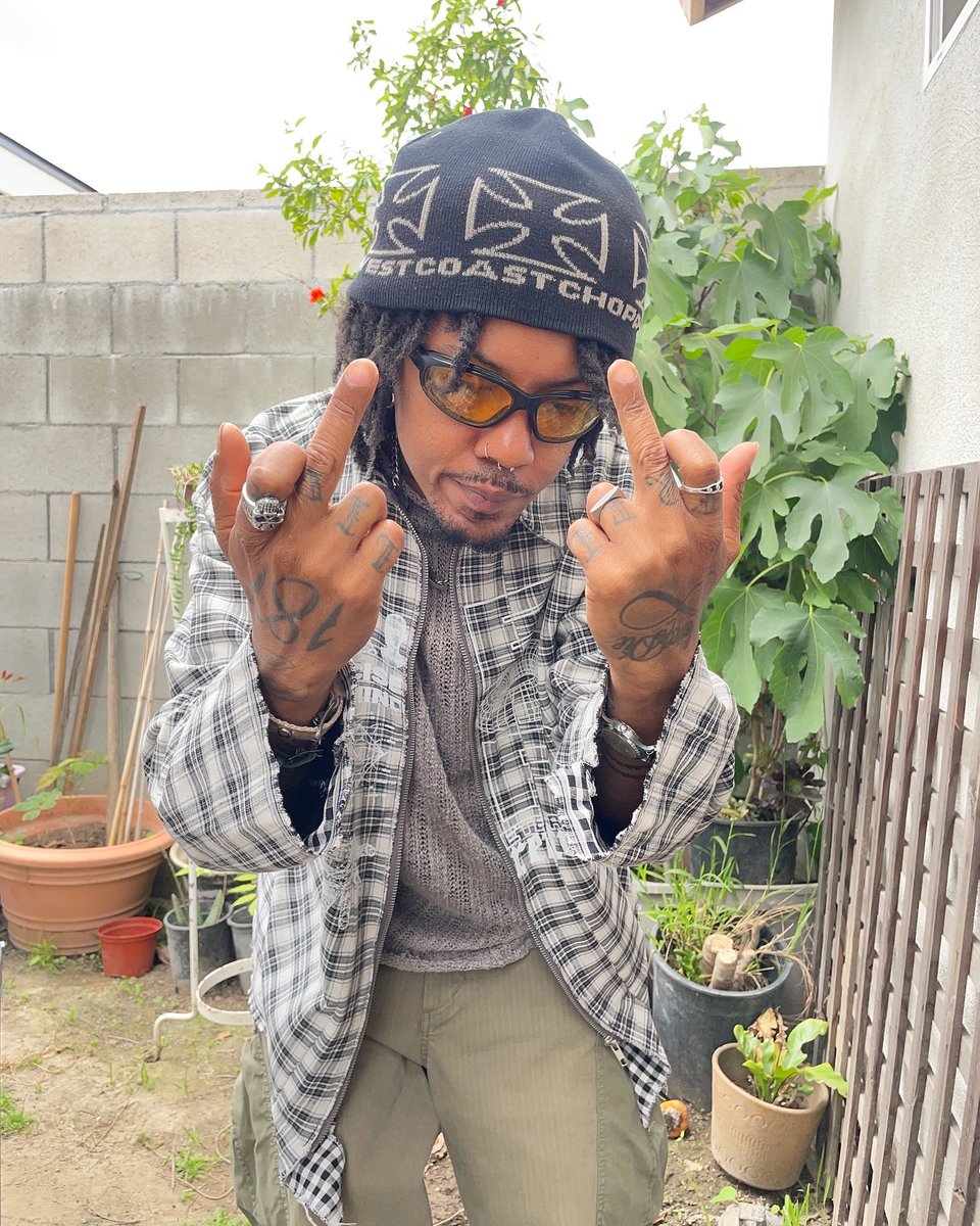 🖕🏽🖕🏽🖕🏽