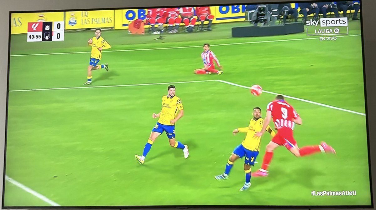 Muy buenos minutos de Giuliano. 

Siempre destacamos su entrega, pero también hay mencionar el peligro genera siempre, no por nada es nuestro mayor asistente.

Hoy ya puso dos de gol; una a Julián y otra en la cabeza de Sorloth.