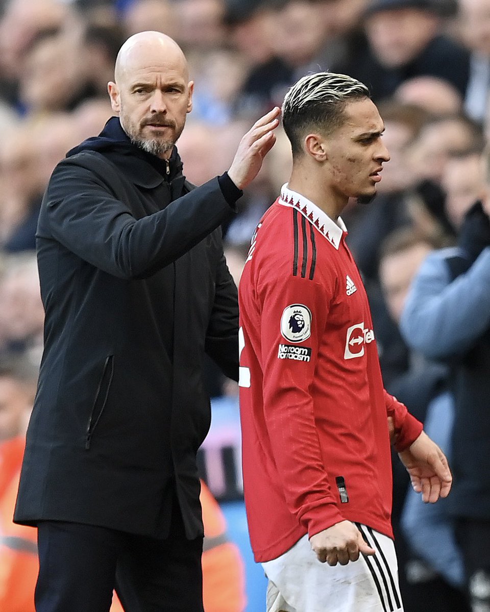 FabrizioRomano's tweet photo. ❤️🇧🇷 Antony: “Erik ten Hag is a coach I'm very grateful to”.

“He helped me a lot in the Netherlands, and in England too, even though the opportunities didn't come the way I wanted to. But that's the coach's choice, I don't hold any grudges or anything”.

“On the contrary, I'm very grateful for everything he's done with me, for all the conversations too. He's a coach who will certainly be in this story because he helped me a lot”, told ESPN.