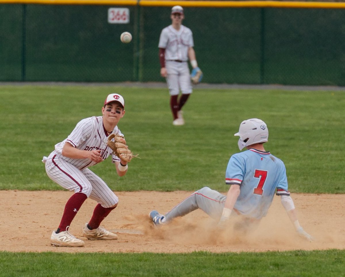 MatthewPerscha1's tweet image. #Pottsville baseball defeats #JimThorpe 11-4