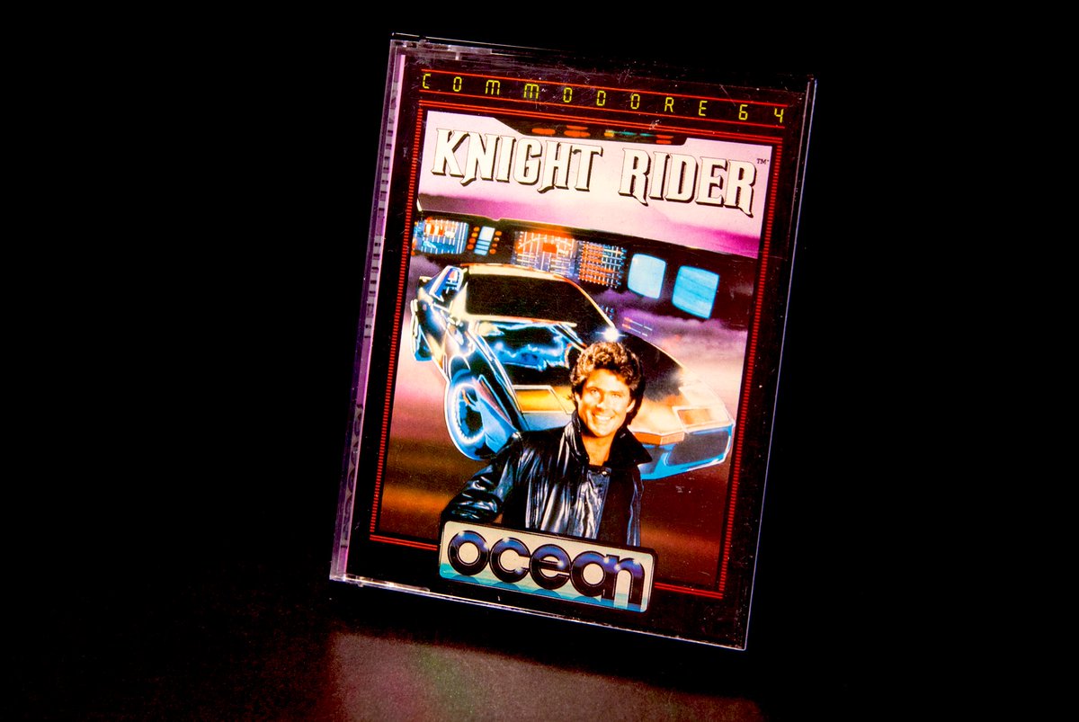 Er kommt. #KnightRider, ein britische Entwickler und seine Fernsehserien-Lizenz ringen nach spielerischen Qualitäten: Ein #Retrogaming / #Retrospiele-Klassiker aus branchen-historischen Gründen instagram.com/p/DIoXDhXIvCF/… #KITT #DavidHasselhoff