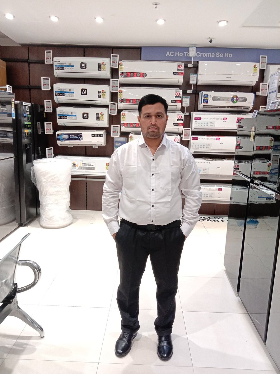 lahu_shrikant's tweet image. #NewPhotoshoot✝️
#NewCloth✝️
#NewUniform✝️
#WorkMemory✝️
Hi 👋
Please see my remaining below image.
⛪🛕🕍🕋⛩️🕌🎭🌍💡🕯️🥇✨