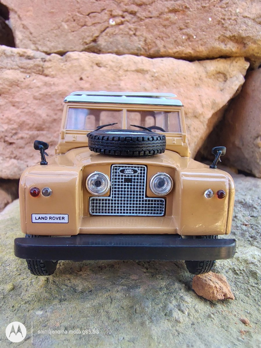 BrojcinMilos's tweet photo. The legendary Land Rover Series II 1/43 scale arived this morning
#landrover #series2 #Britishcars #4x4 #scalecar #modelcar #carcolection #vintage #Retro #Nostalgia #goldoldays #viral #fyp #foryou #like #explore #oldtimer #classiccars #yugoslavia https://t.co/7mNZMThTbI