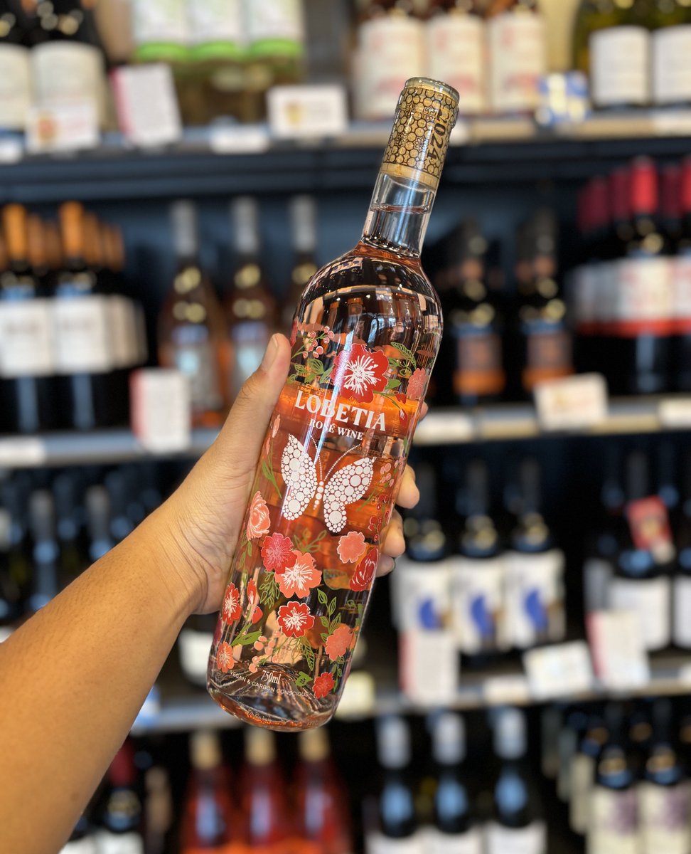 Kindred_SW's tweet image. Sip into something elegant 🍷✨ Lobetia Rosé – where organic charm meets vibrant flavor.

#Kindredspiritsandwine #explorepage #justanothersaturday #rose #winesofsocialmedia #pourmeup