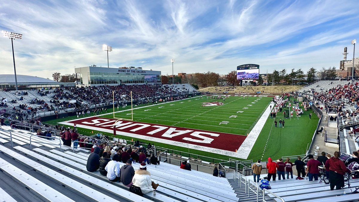 College Football Campus Tour tweet media