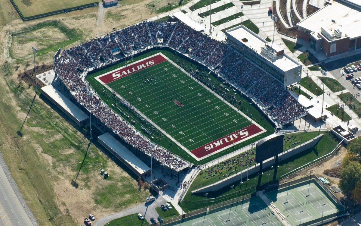 College Football Campus Tour tweet media