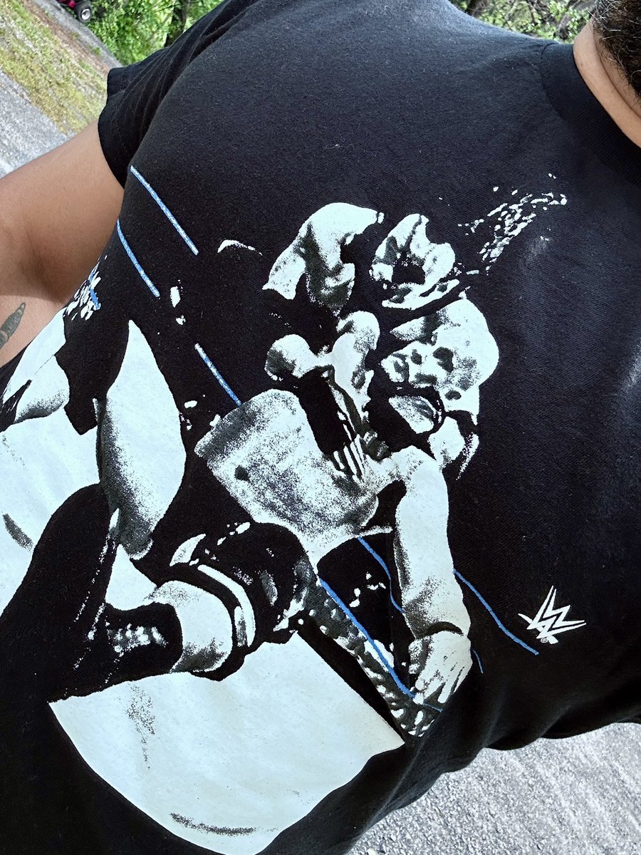 javyhdez86's tweet photo. #WrestleMania Ready hoy sacamos una de Stone Cold Steve Austin #Austin316 #GivemeaHellYeah🍺🖕🏻💀🖕🏻🍺 https://t.co/auRPX6ZqoL