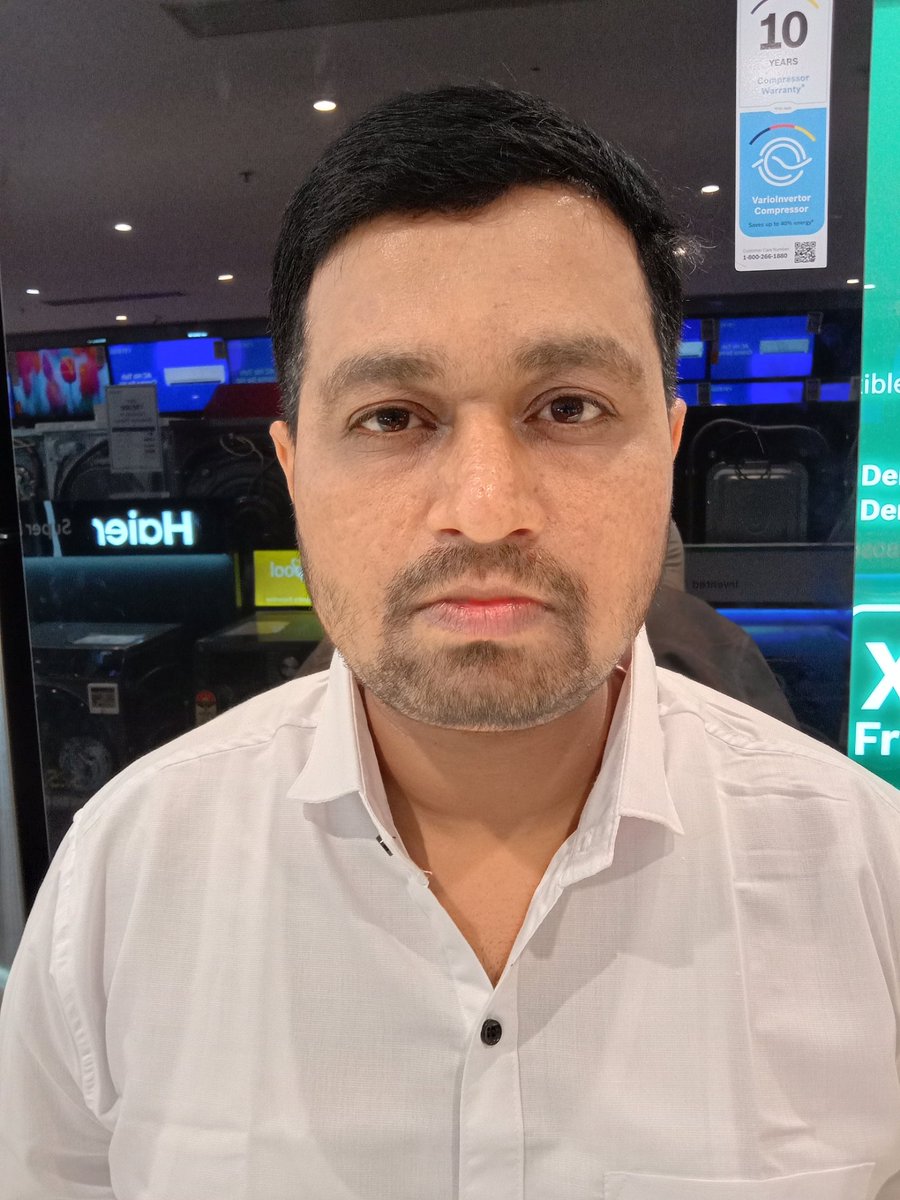 lahu_shrikant's tweet image. #NewPhotoshoot✝️
#NewCloth✝️
#NewUniform✝️
#WorkMemory✝️
Hi 👋
Please see my medium close up below image.
My friend Vivek IFB Brand Executive took image as per my direction.
He use my Vivo Y 12 Smartphone Back Camera to capture images. 
Ossam friend. 
⛪🛕🕍🕋⛩️🕌🎭🌍💡🕯️🥇✨