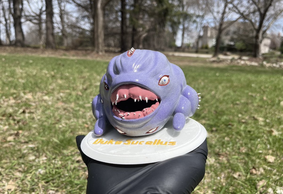 🎁 #Runescape #Giveaway 🎁 

Large Duke Sucellus Giveaway! 👀 

1️⃣ Lucky Winner! 🏆 Good luck everyone!🤞

How to enter:
- Follow <a href="/ID3APrinting/">Roarrth</a> ✅
- Like &amp; Retweet this post ✅
- Comment your #OSRS username ✅

Giveaway donated by <a href="/ID3APrinting/">Roarrth</a> 👏