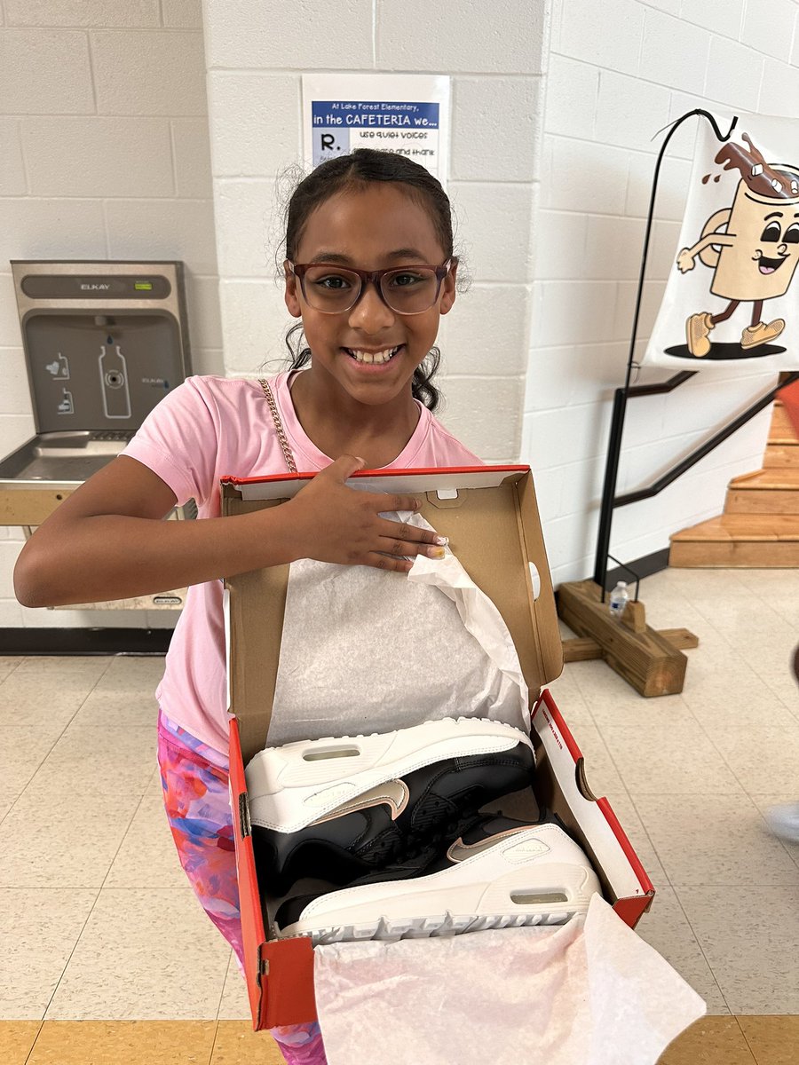 Lindsey Hayes tweet media