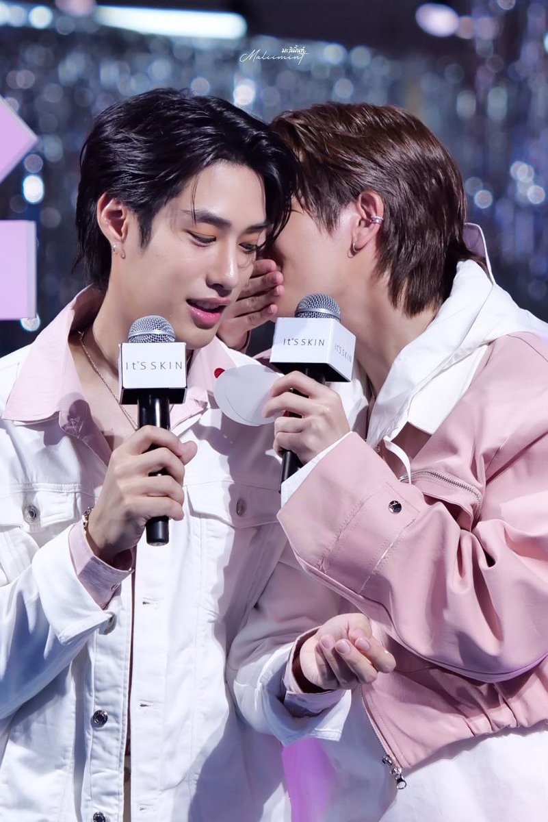 ubl_umbrella's tweet photo. 🌸✨ #TleFirst hoje no evento da marca 'it's SKIN'!
Entregaram doçura e beleza em tons de rosa! 💕 https://t.co/89M3dHsMCc