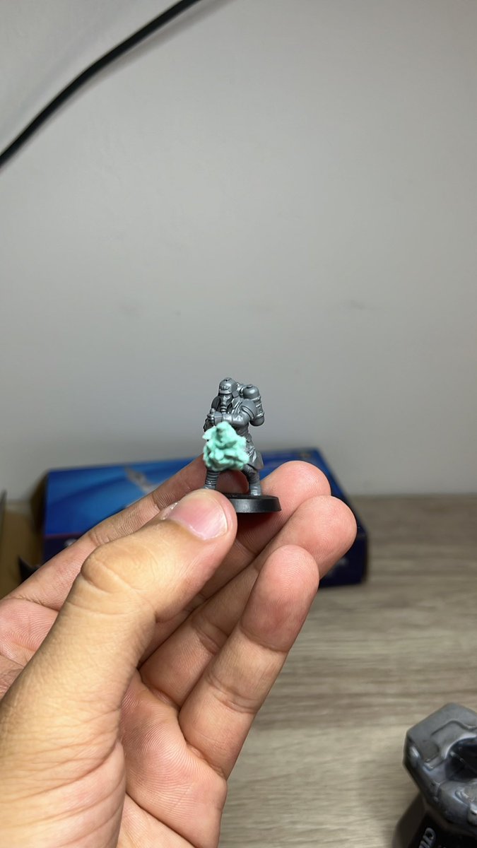 HughElMariscal's tweet photo. Well, hereβs my first ever attempt at sculpting something with green stuff.
I am quite satisfied with how the fire turned out.
But what do you guys think?
#WarhammerCommunity #warhammer40k #DeathKorpsofKrieg #Greenstuff https://t.co/Cz9R9IdvI9