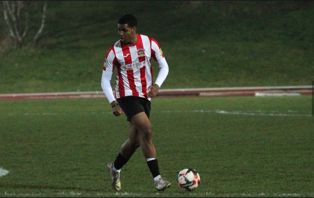 Jchang06_'s tweet image. 24/25✅
30 games ✅
First season where I haven’t visited the hospital ✅
70+ games in non league✅
First season that I’ve finished ✅
Easy to look at the negatives, but a successful season in my eyes. Thanks to @guildfordcityfc for helping me find the love for it again ❤️
25/26⏳