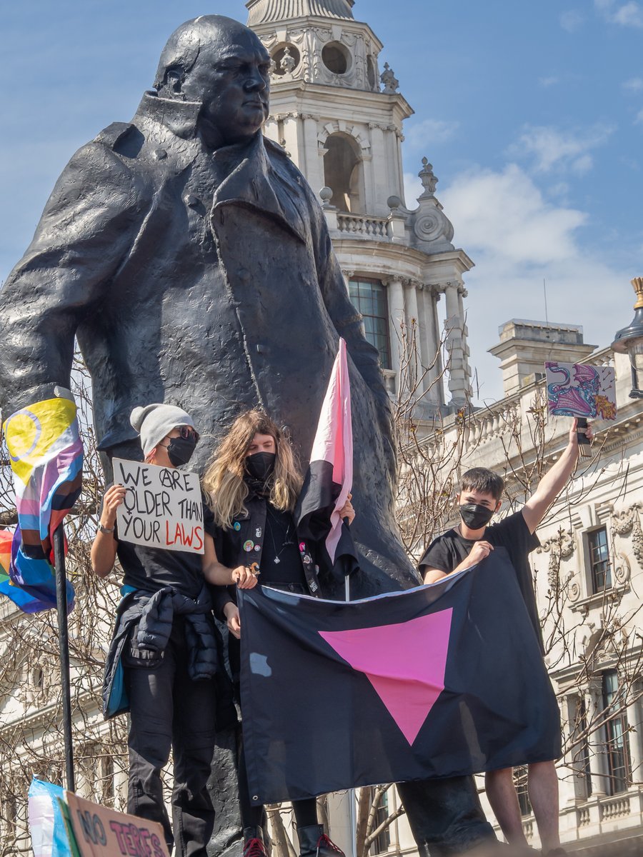 Peter_Marshall's tweet photo. Huge Emergency Trans Rights Protest in Westminster this afternoon, #LwiththeT, 
Many more pictures at https://t.co/qA2ebDTD4e https://t.co/FNXxXBCPXo