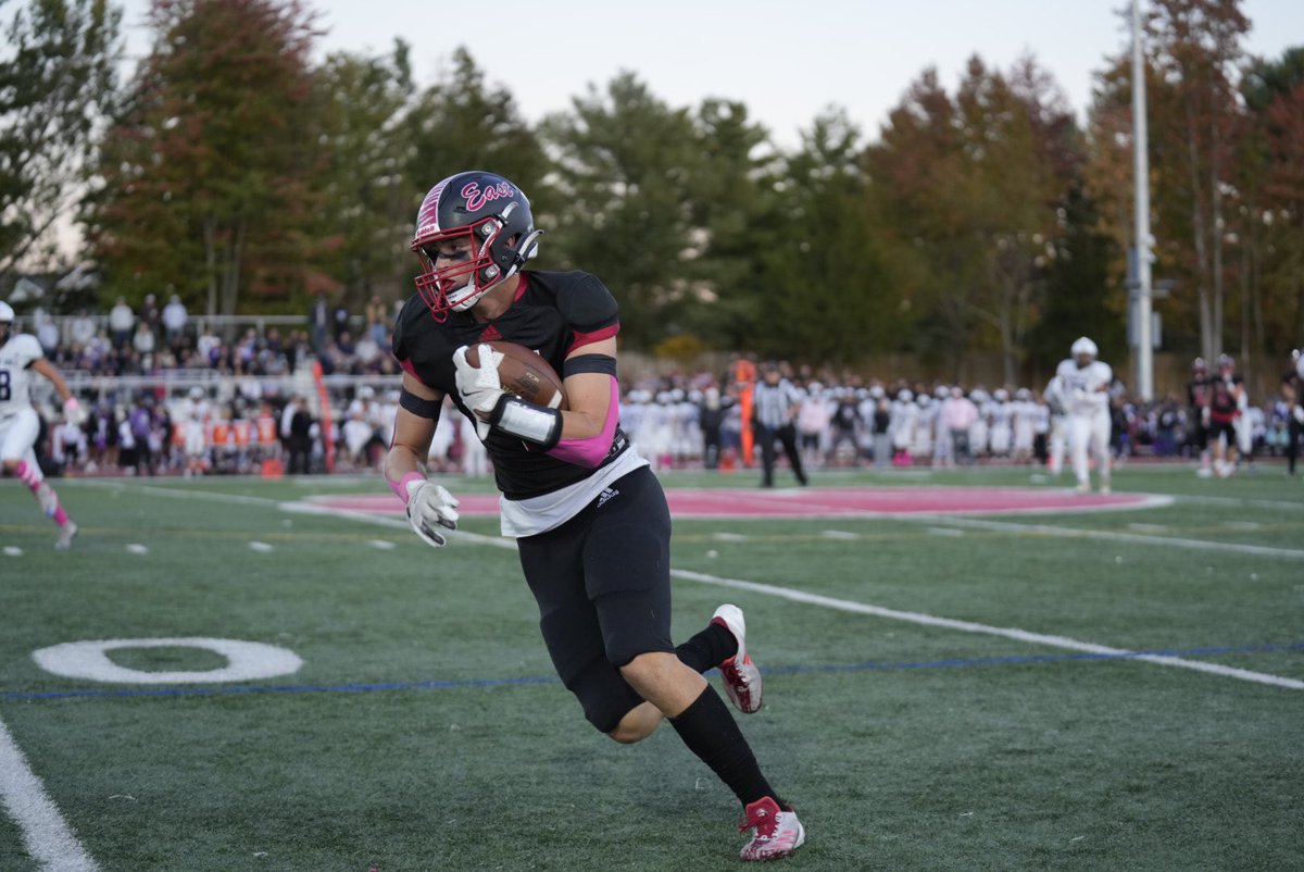 Thank you <a href="/WilliamsEphsFB/">Williams Football</a> <a href="/Coach_Rorke/">Chris Rorke</a> and Coach Raymond for having me out at junior day. Great opportunity to meet with the coaches and see the campus of such a prestigious school. #recruitment #football <a href="/CoachDrob65/">Tyler Drob</a> <a href="/CHE_Fball/">Cherry Hill East Football</a>