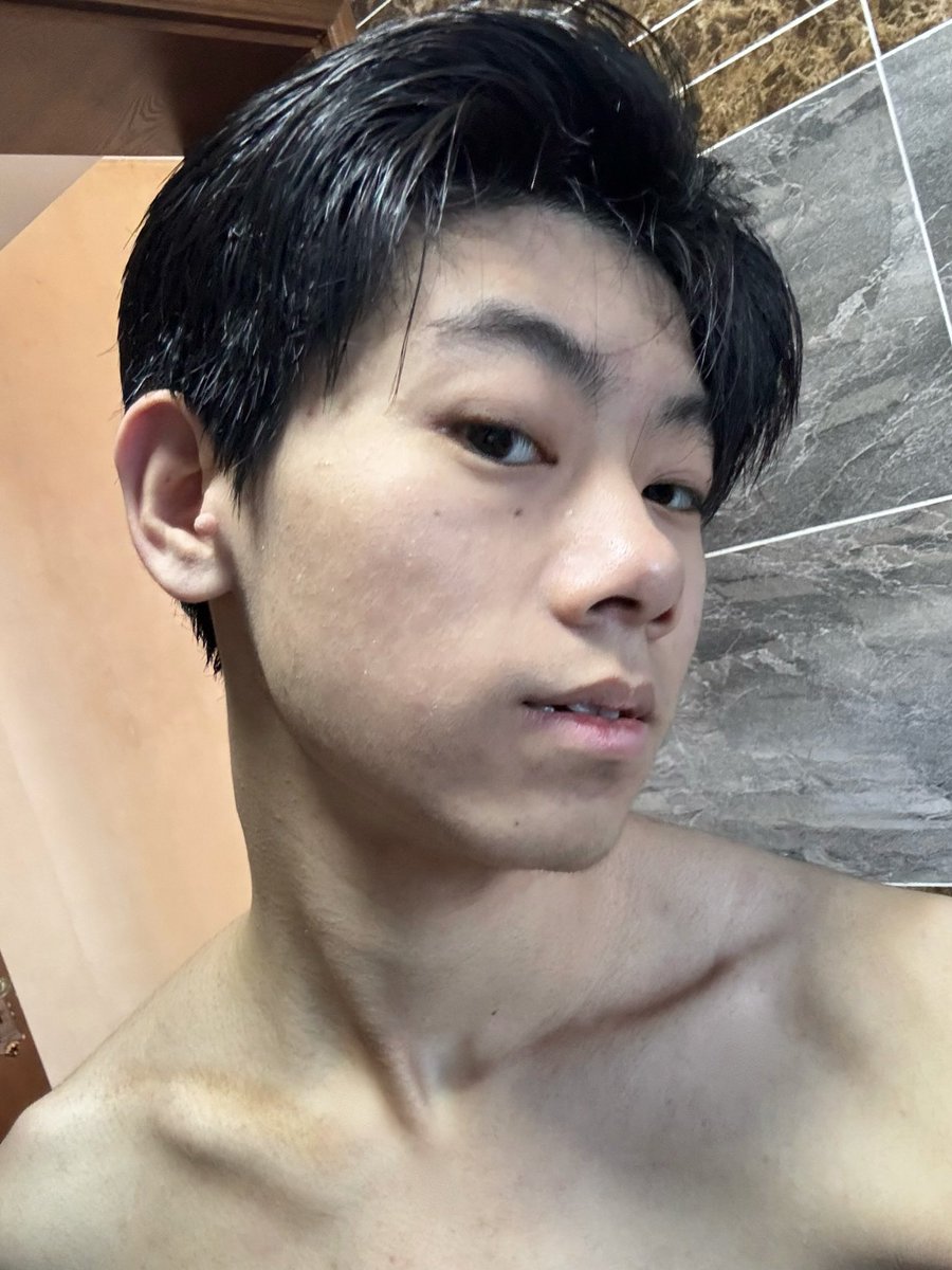 佟佟鸭 (@zzis294425z) on Twitter photo 