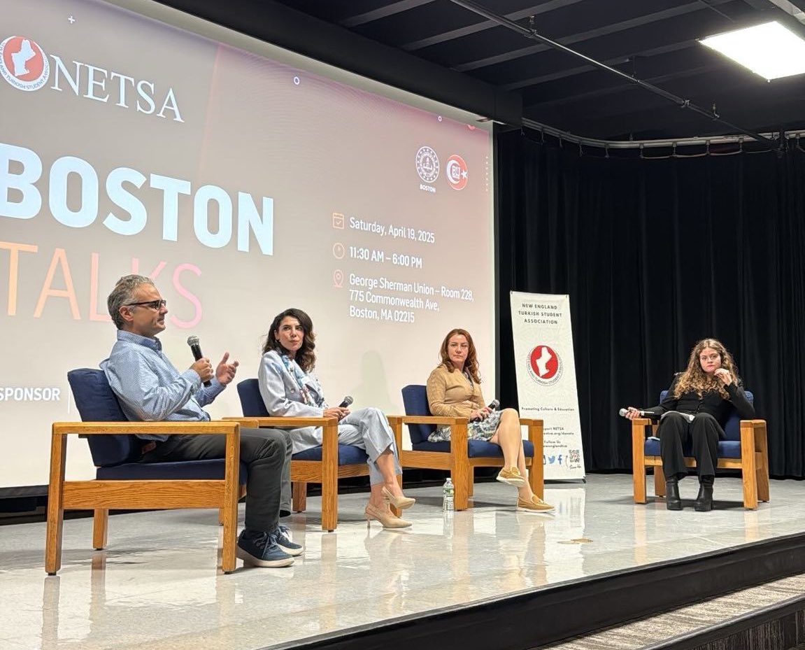 BAtaseligi's tweet photo. Türk öğrenci derneklerimizle iş birliğiyle düzenlediğimiz Boston Talks etkinliğimiz farklı konuşmacıların yer aldığı panellerle devam ediyor. @NewEnglandTSA
#BostonTalks
📍Boston Üniversitesi https://t.co/RSprpDVdBZ
