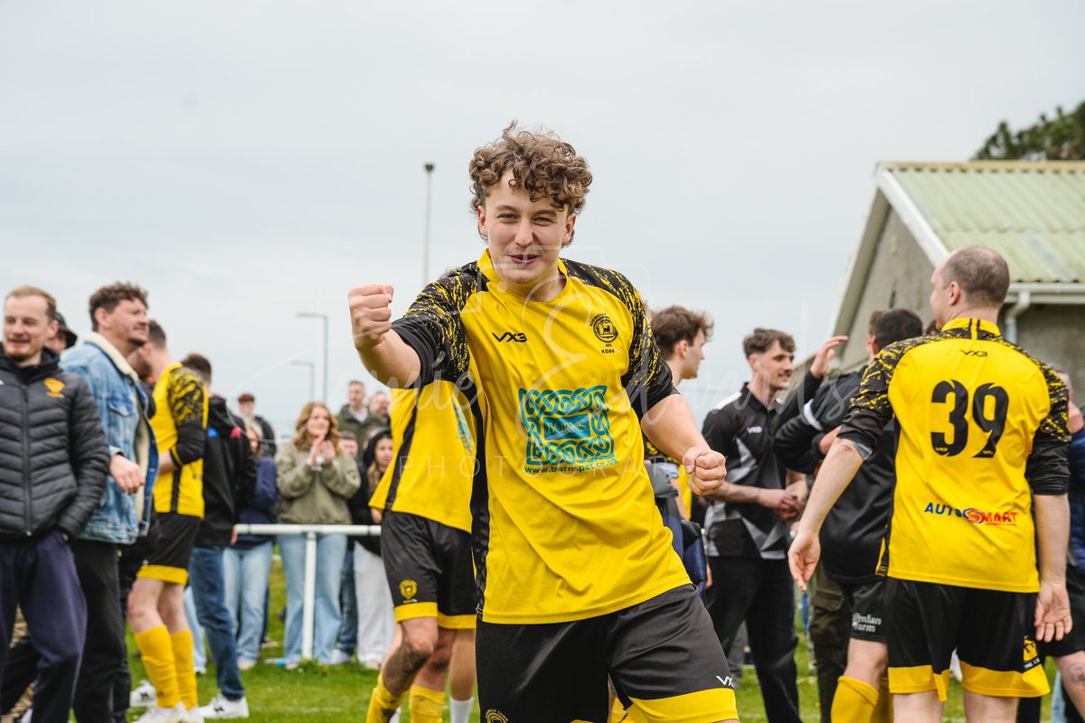 JamiePhotos_'s tweet photo. 📸 @kidtownafc defeat @llangennechafc 1-0 in the Carmarthenshire AFL Rooks Trophies Senior Cup Semi-Final Replay @ @burryportafc https://t.co/LDZZkto3St