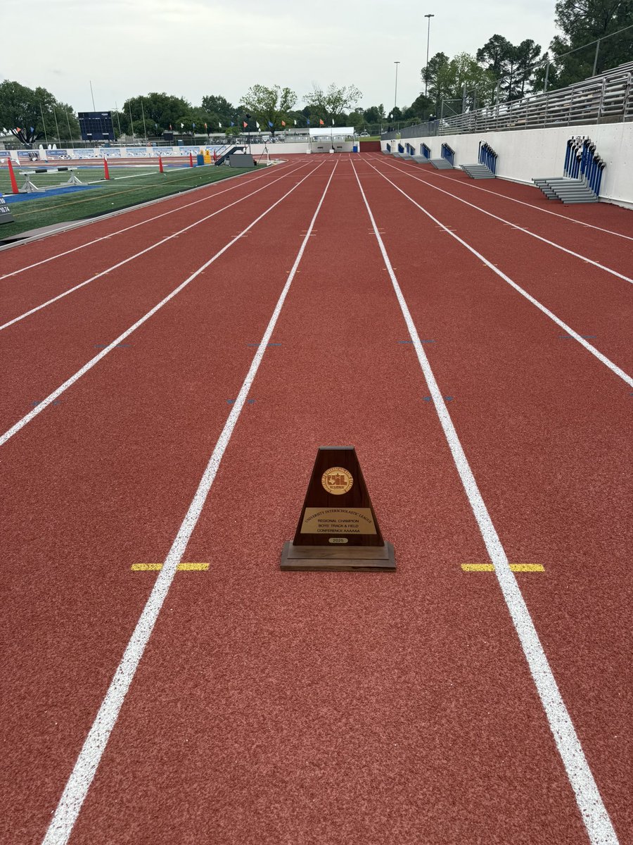 <a href="/TXFHSCougars/">Franklin High School</a> <a href="/EPISDathletics/">EPISD ATHLETICS</a> <a href="/Fchavezeptimes/">Felix Chavez</a>