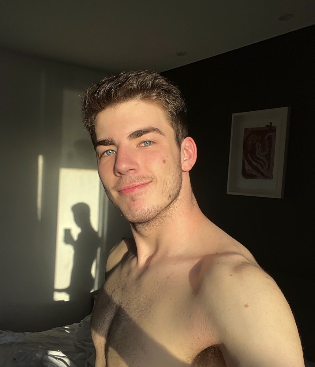 He has risen… 🙏🏻 🍆