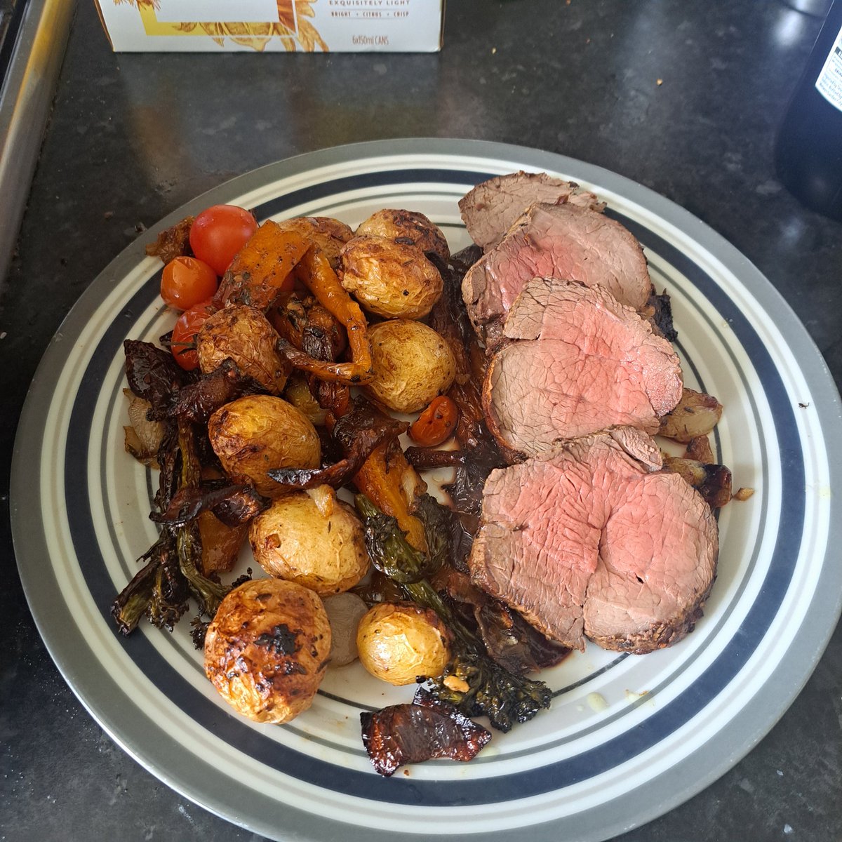 wolveydarlopete's tweet photo. Meal 1 from my easter order, the best steak I have ever cooked. Chateaubriand from @campbellsonline served with roasted root vegetables with garlic and thyme and a #jamesmartim red wine gravy recipe.
#cookwiththefinest https://t.co/eDipFXsSW8