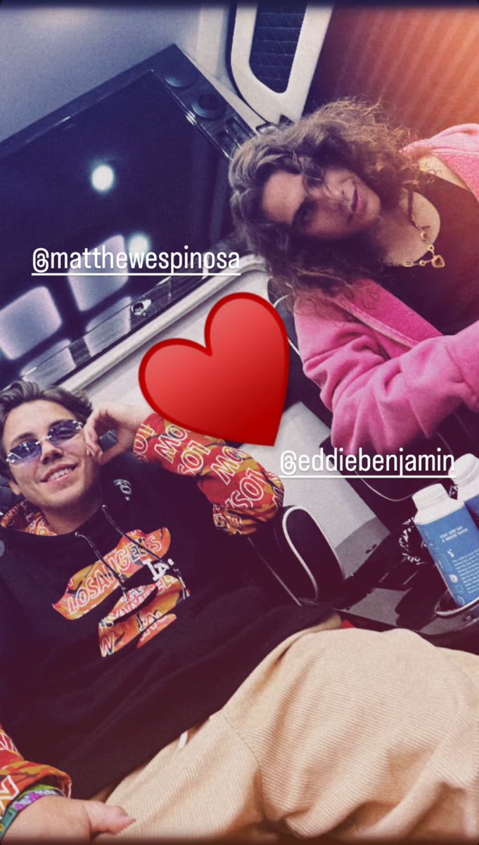 Justin Bieber shared photos of Matthew Espinosa and Eddie Benjamin on  Instagram., image size:681x1200