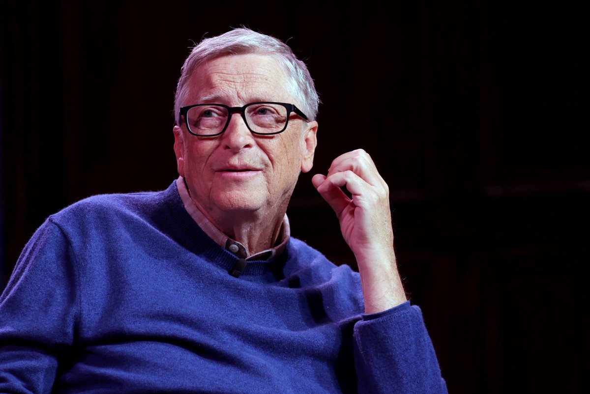Bill Gates says that AI will replace doctors and teachers within the next 10 years