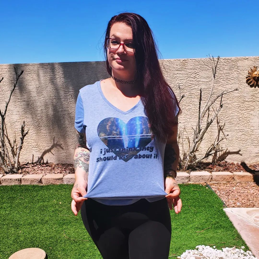 Jamzified's tweet photo. I just think they should kiss about it.

Happy Mania Day! https://t.co/bU4RU59E2j