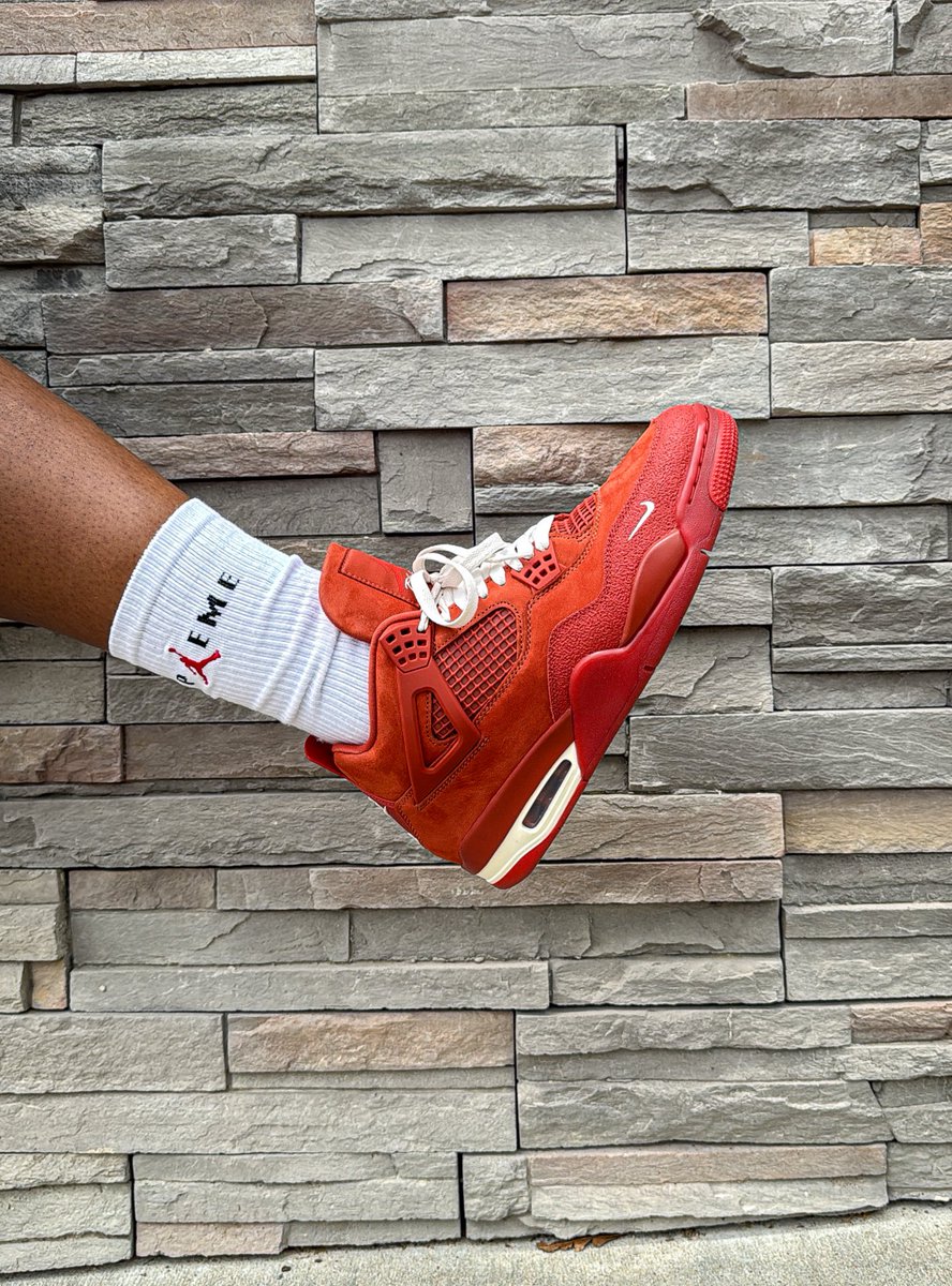 Mr_Miller1's tweet photo. Posed for GREATNESS… ALWAYS!!!
🧱 x 🧱 = 🔥
Powered by @stockx
#MillerApproved
#jordan4 #jordan4s #jumpman23 #nikeair #nigelsylvester #gotitonstockx #stockx #bikeair #nike #itsflive #mjmondays #sneakerphotoaday #kotd #jordan4 @stockx #jordan4retro #stockxculture #unds @jumpman23