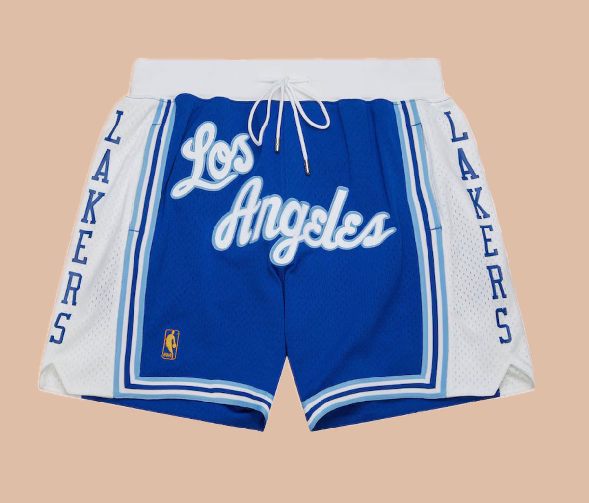 LakeShowYo tweet media