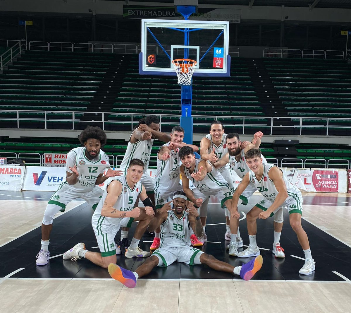 🏀SOMOS SEXTOS🏀

✨Lobe Huesca La Magia consigue una gran victoria en Cáceres y una clasificación de Play-Off notable.

▶️Jugaremos primer cruce de Play-Off 🆚 L' Horta Godella.

🗣️¿Sabéis que decimos? 
💪🏻Que nos lo merecemos

#LobeHuescalaMagia
#ClubBaloncestoPeñas