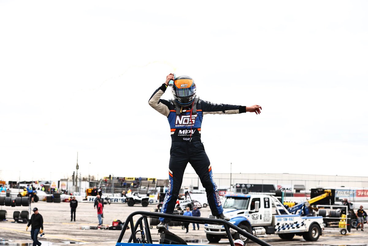 NOS Energy Drink (@nosenergydrink) on Twitter photo Gotta love watching <a href="/JustinGrant40/">Justin Grant 🇺🇸</a> throw NOS Energy all over VL.
#NOSEnergy // #GetAfterIt // #TeamNOS Gotta love watching <a href="/JustinGrant40/">Justin Grant 🇺🇸</a> throw NOS Energy all over VL.
#NOSEnergy // #GetAfterIt // #TeamNOS