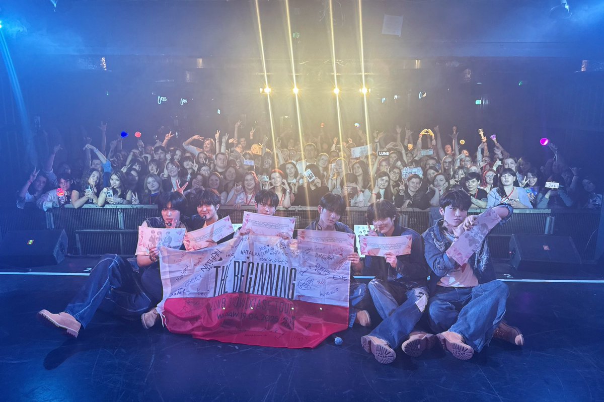LUN8_official's tweet photo. [📸] 250419 THE BEGINNING: LUN8 SHOW[K]ASE TOUR in WARSAW 

첫 유럽 투어 바르샤바에서의 공연을
함께해 준 모든 러베이트 감사합니다🤍

열심히 준비한 루네이트의 무대는 아직 더 남았으니
남은 공연도 많은 기대 부탁드립니다 ٩(๑•̀o•́๑)و 

#루네이트 #LUN8 
#LUN8_TheBeginning #The_Beginning