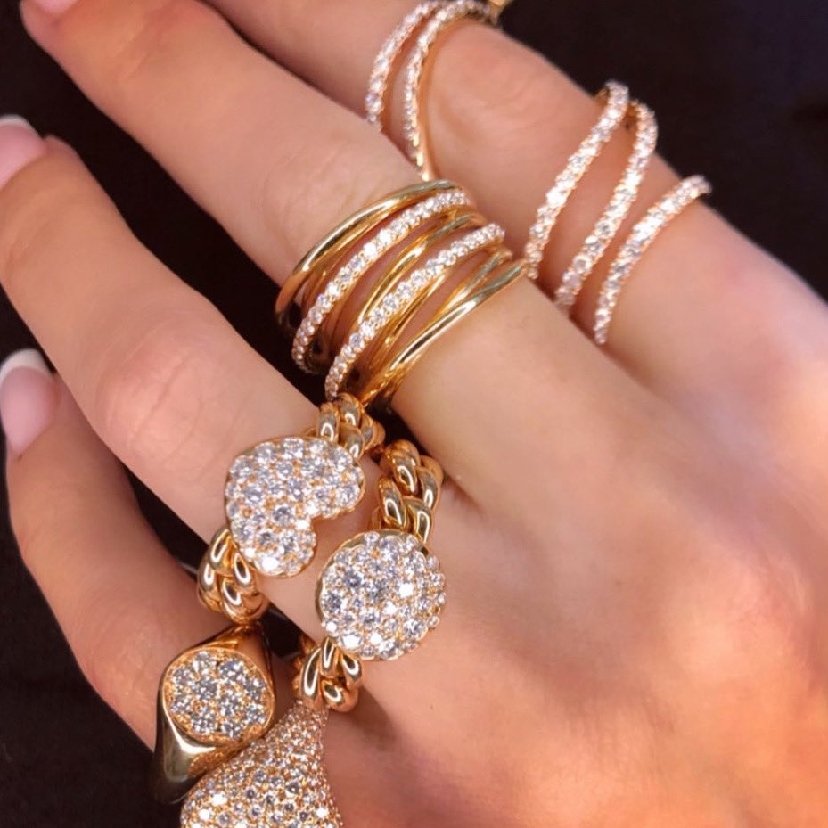 crivellialessia's tweet photo. Vortex.

#crivella #crivelligioielli #jewellery #gold #diamonds #art #creativity #vortex #collection #handmade #madeinitaly #handmade #fattoconmaniintelligenti #noilavoriamoconilcuore #valenza

customerservice@crivelligioielli.com https://t.co/Ot2h6IiwNQ