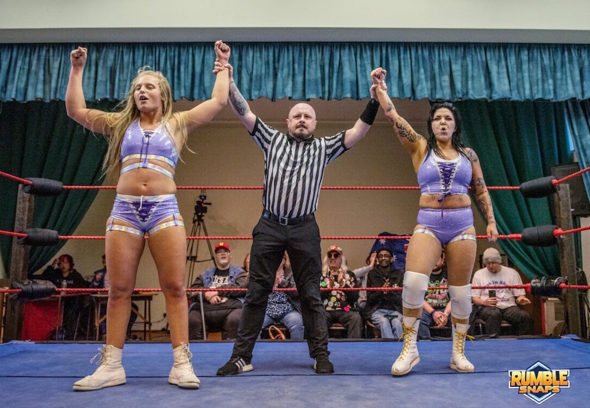 RevertedWolf's tweet photo. Last night was a huge one!! #MedusaComplex
@BridgeProWres
@MMckenzieWWE
@charlievanspro
🏴💜🦓💜🇦🇺
📷 @RumbleSnaps85 https://t.co/3jomFAmoOv