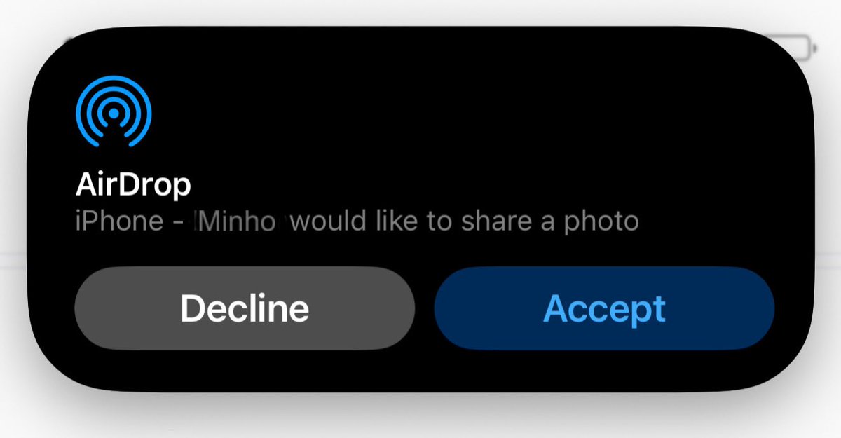 195RIBANG's tweet photo. “Air Pressure” - MNCHN Socmed AU

Mnho is on a long flight when he decides to airdrop a funny picture to people in the airplane, not expecting anyone to actually reply. 

Nor did he expect it to be the actor BngChn.

But getting closer to the idol might be harder than it seems. https://t.co/ZUNCijvgPP