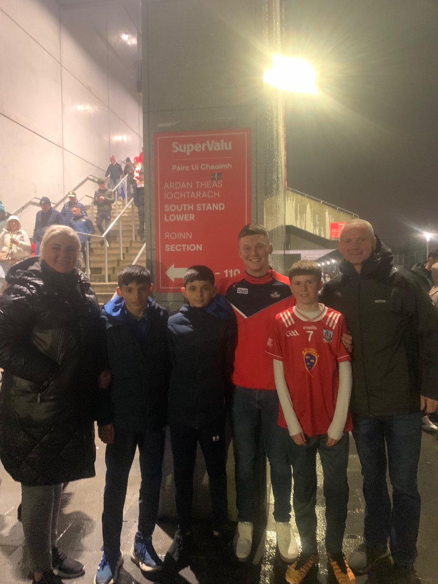 Hugely proud of Caine Wolfe representing Cork today against Kerry. Mighty performance- Well done to Mr Daly as coach. A huge following to support them from the school and bumping into fellow Mon boy, Rob Heffernan. 🔵⚪️