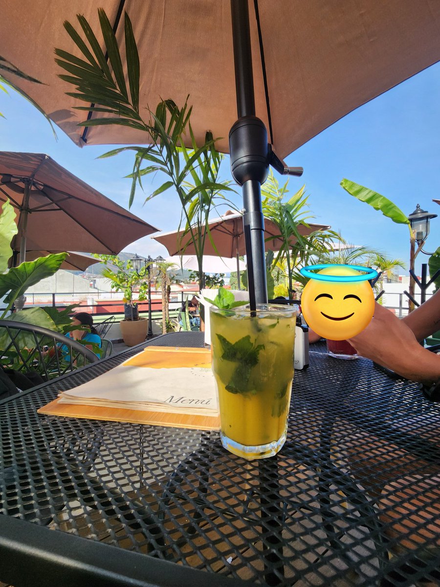 PrettyGr2001's tweet photo. En #Mojito Uruapan, si me ven me saludan 🫠
Disfrutando semana santa como se debe,  que plan más tarde 🔥✨️ https://t.co/UE34zxb5HK