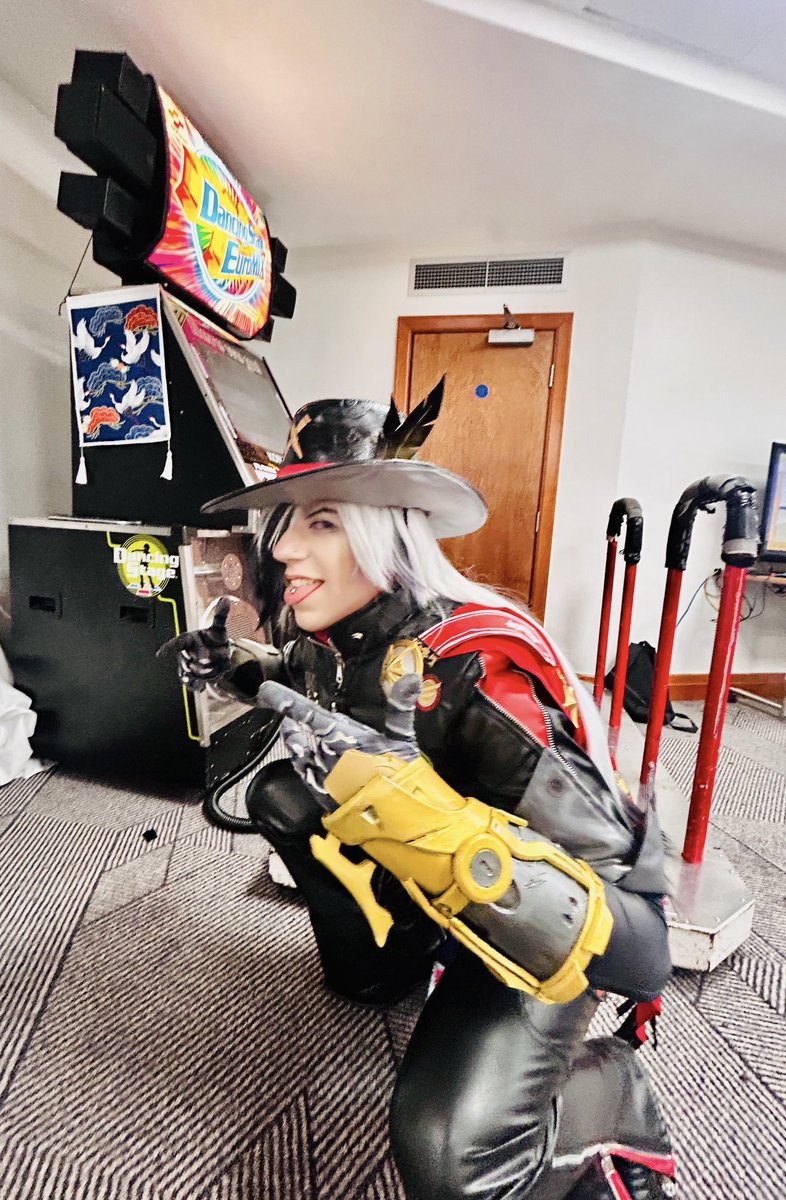 Muddle fudgin’ blue screened the DDR machine

#boothill #honkaistarail #cosplay #HoYoverse #hsr