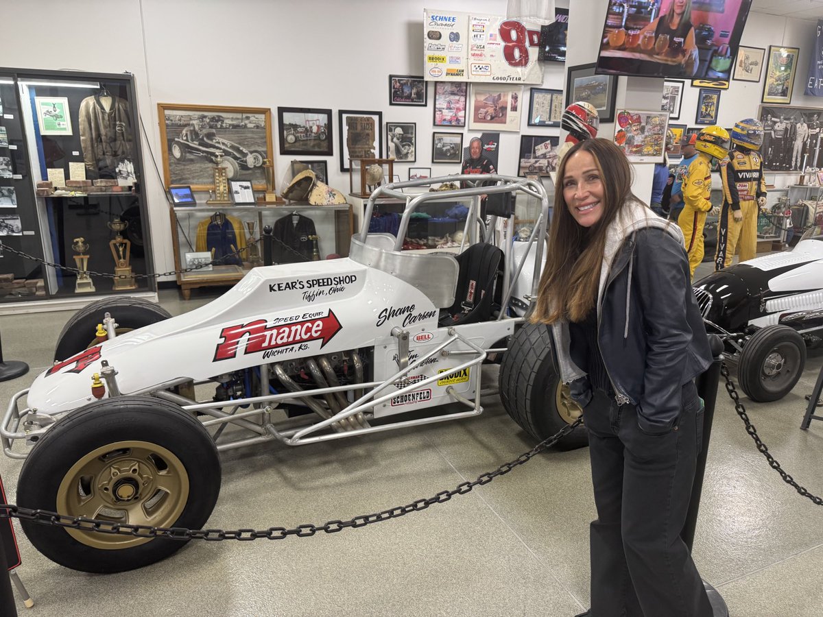 jennifer tweet media