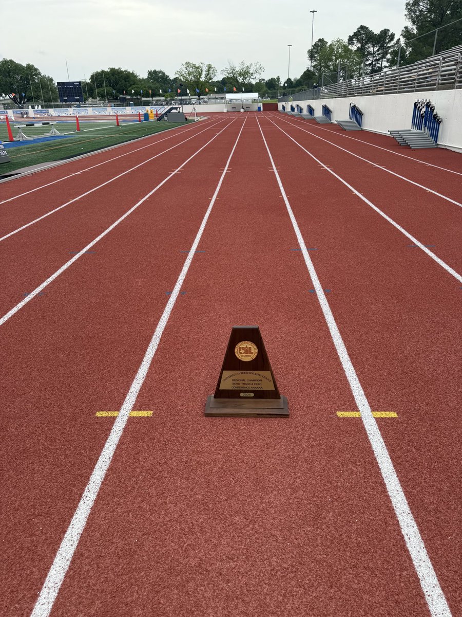 EPISD ATHLETICS (@episdathletics) on Twitter photo Amazing news coming from Arlington- the Franklin boys track team wins 6A regional track championship. 1st ever 6A track regional title for an El Paso school !!! State Awaits!!! <a href="/ELPASO_ISD/">El Paso ISD</a> <a href="/Fchavezeptimes/">Felix Chavez</a> <a href="/TXFHSCougars/">Franklin High School</a> <a href="/EpfranklinTf/">Franklin Boys Track and Field</a> <a href="/Prep1USA/">PREP1</a> <a href="/EPSports915/">Borderland Sports</a> Amazing news coming from Arlington- the Franklin boys track team wins 6A regional track championship. 1st ever 6A track regional title for an El Paso school !!! State Awaits!!! <a href="/ELPASO_ISD/">El Paso ISD</a> <a href="/Fchavezeptimes/">Felix Chavez</a> <a href="/TXFHSCougars/">Franklin High School</a> <a href="/EpfranklinTf/">Franklin Boys Track and Field</a> <a href="/Prep1USA/">PREP1</a> <a href="/EPSports915/">Borderland Sports</a>