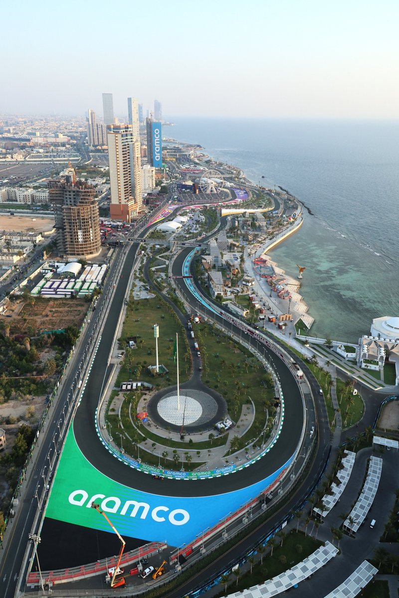 F1's tweet photo. It's RACE DAY! 💪

The scene is set for Sunday in Saudi Arabia 👊 

#F1 #SaudiArabianGP https://t.co/t3McxCSDnw